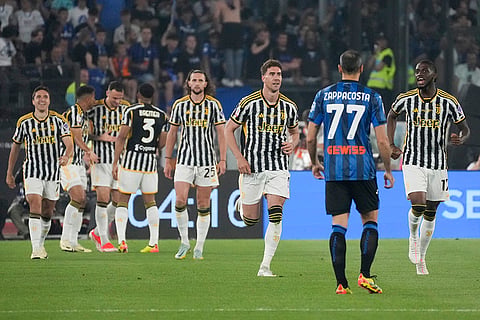 Dusan Vlahovic celebrates team's opening goal 
